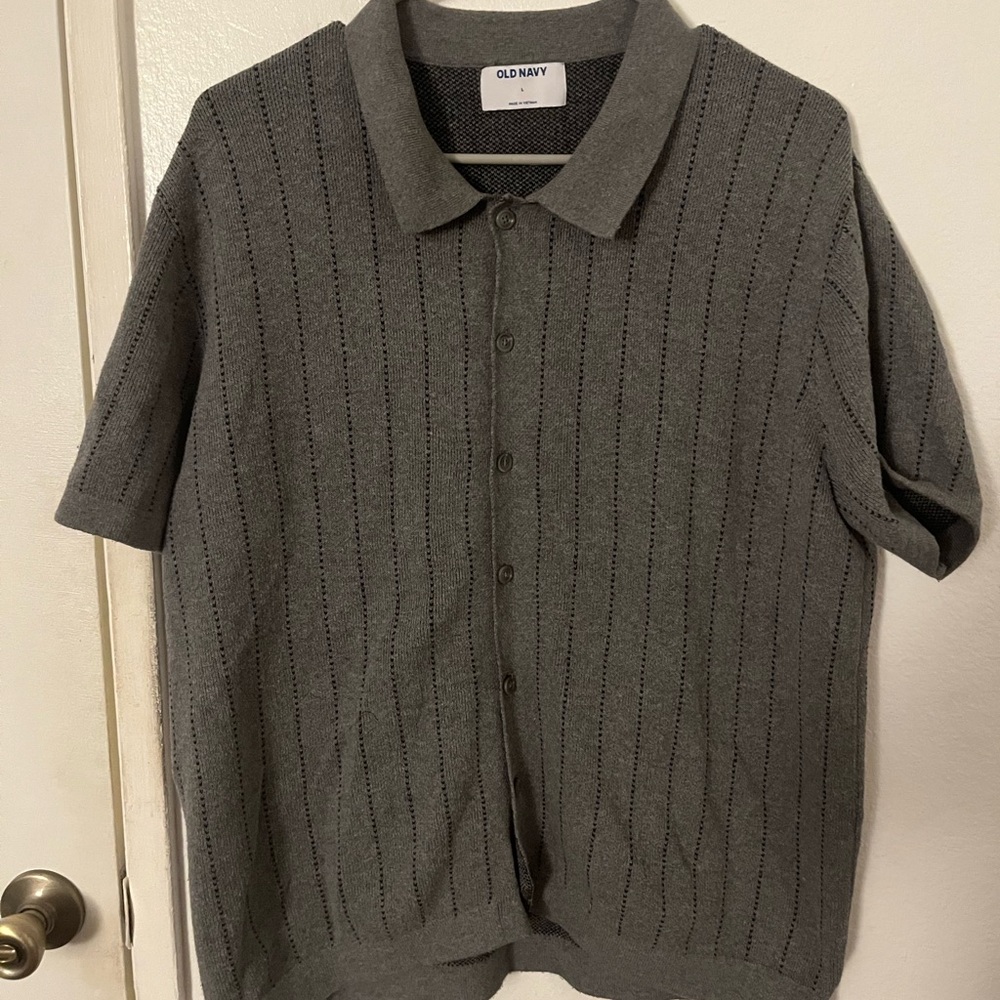 Old Navy Men's Casual Gray Button Down Shirt